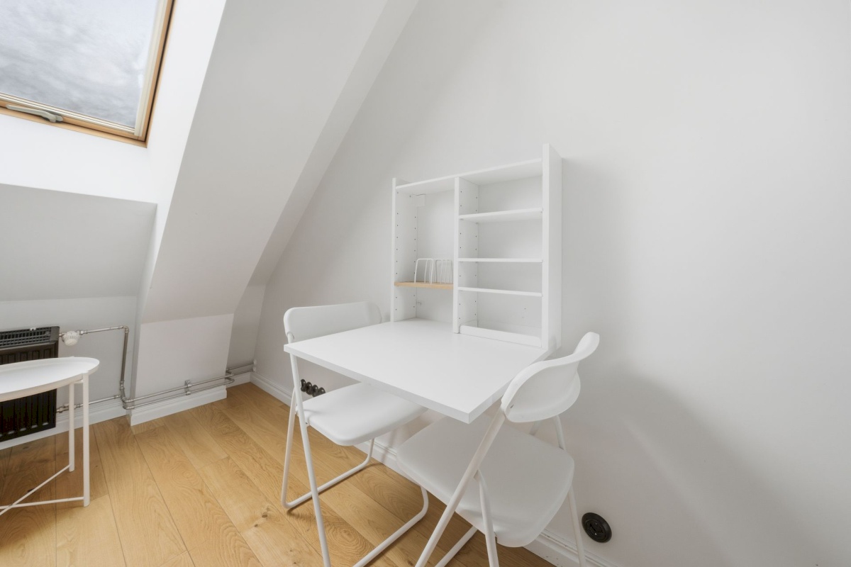 Tallinn, Kesklinna linnaosa, Narva mnt 40