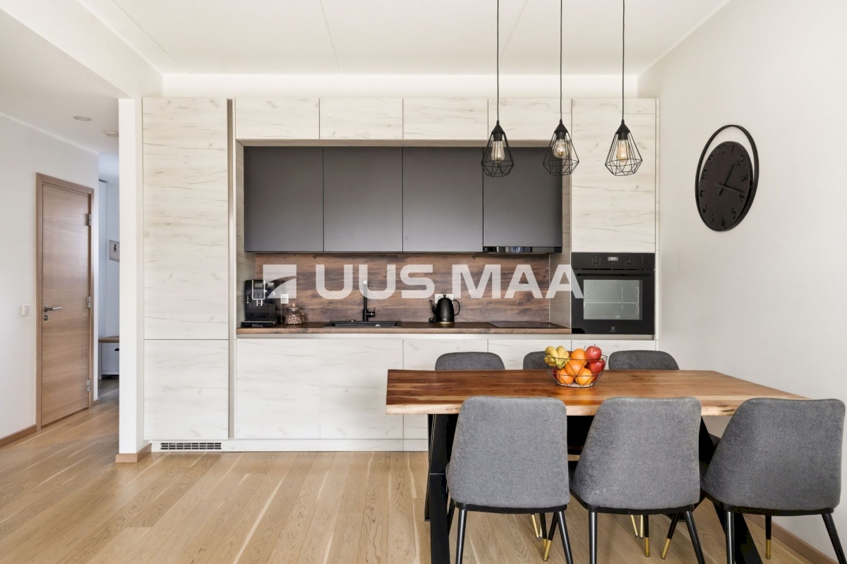 Saku vald, Saku alevik, Juubelitammede tee 15a