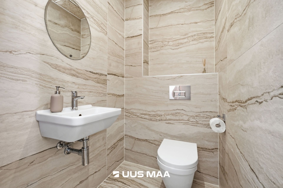 Saku vald, Saku alevik, Juubelitammede tee 15a