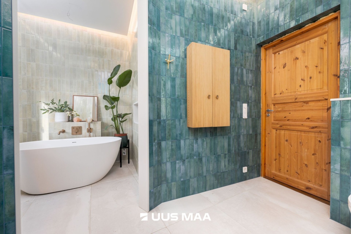 Tallinn, Põhja-Tallinna linnaosa, Põhja pst 11a