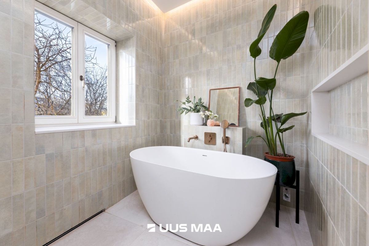 Tallinn, Põhja-Tallinna linnaosa, Põhja pst 11a