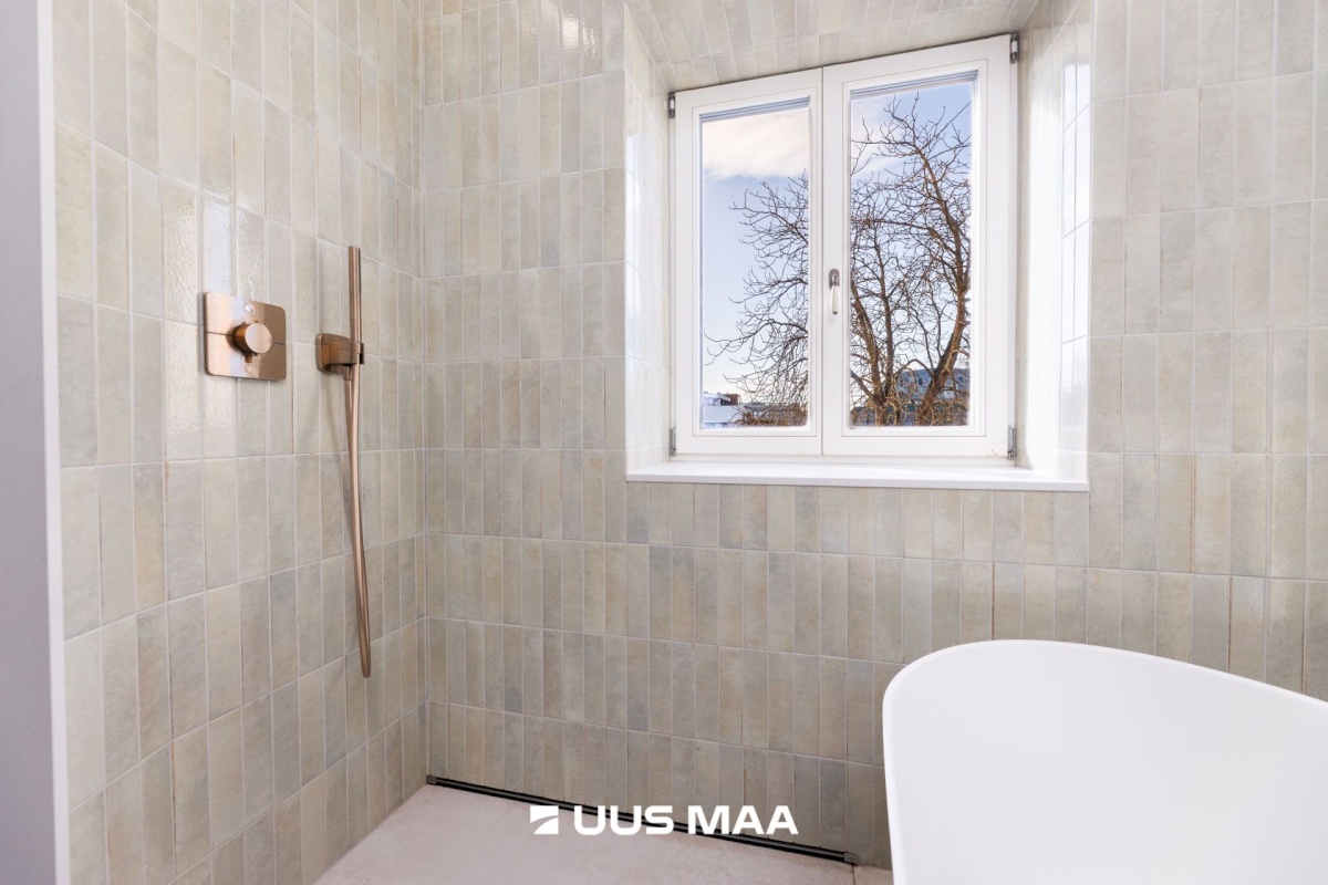 Tallinn, Põhja-Tallinna linnaosa, Põhja pst 11a