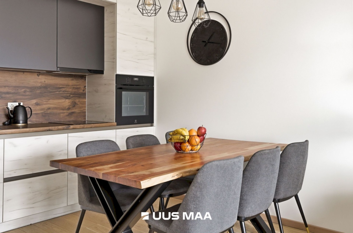 Saku vald, Saku alevik, Juubelitammede tee 15a