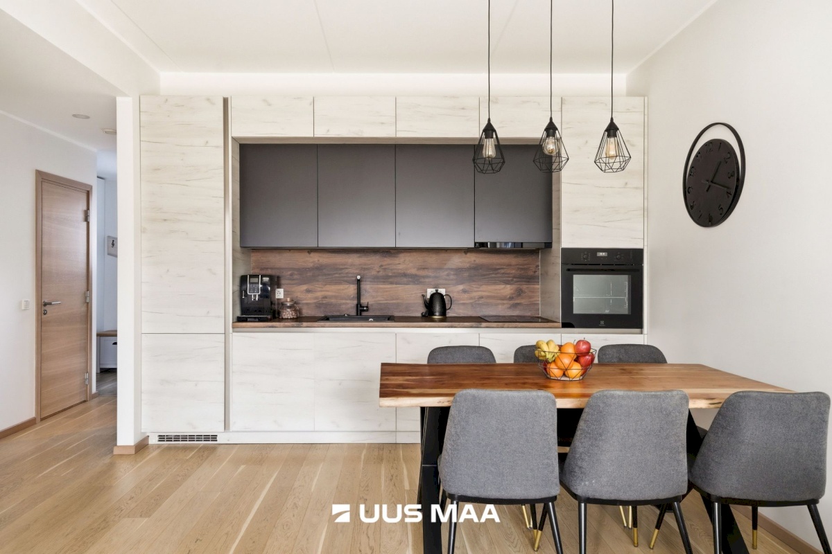 Saku vald, Saku alevik, Juubelitammede tee 15a