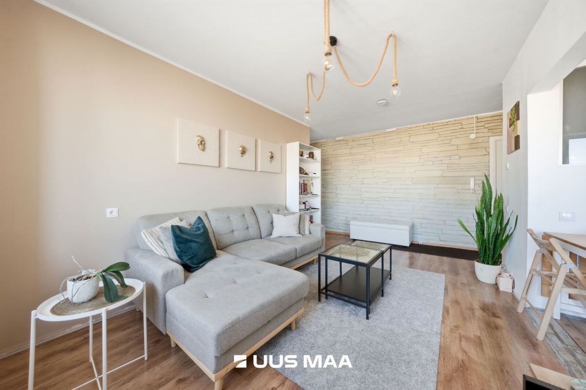 Tallinn, Mustamäe linnaosa, Sõpruse puiestee 196