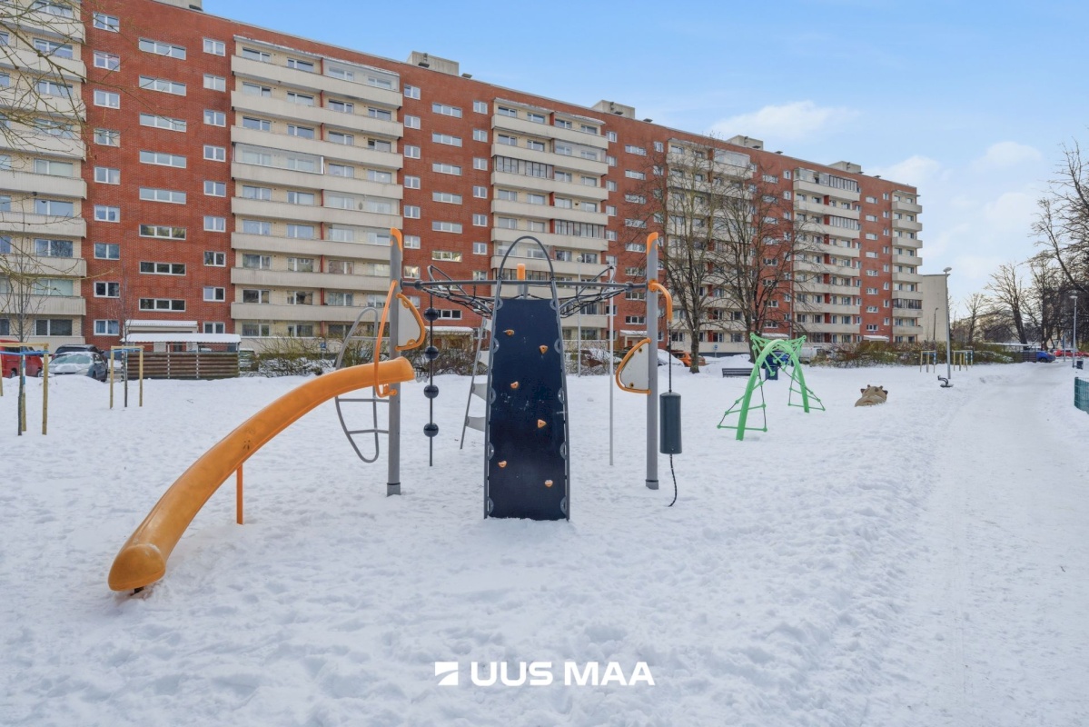 Tallinn, Mustamäe linnaosa, Sõpruse puiestee 196