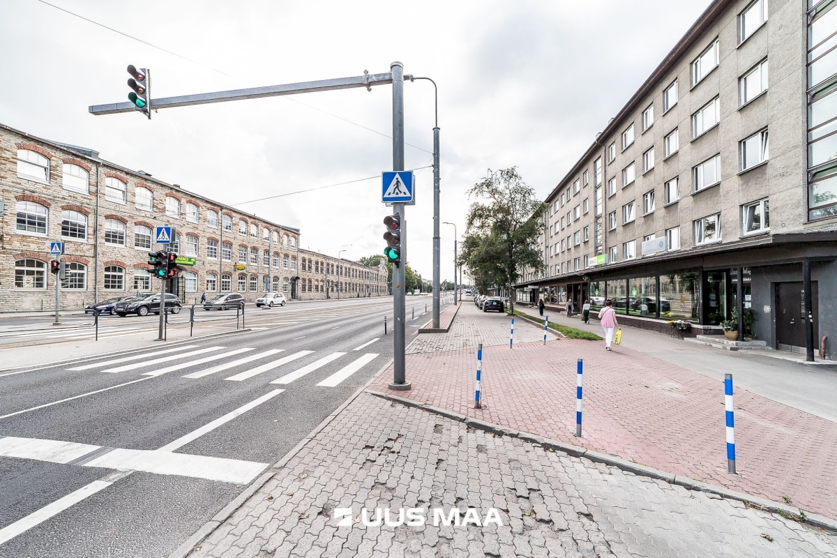 Tallinn, Kesklinna linnaosa, Pärnu mnt 76