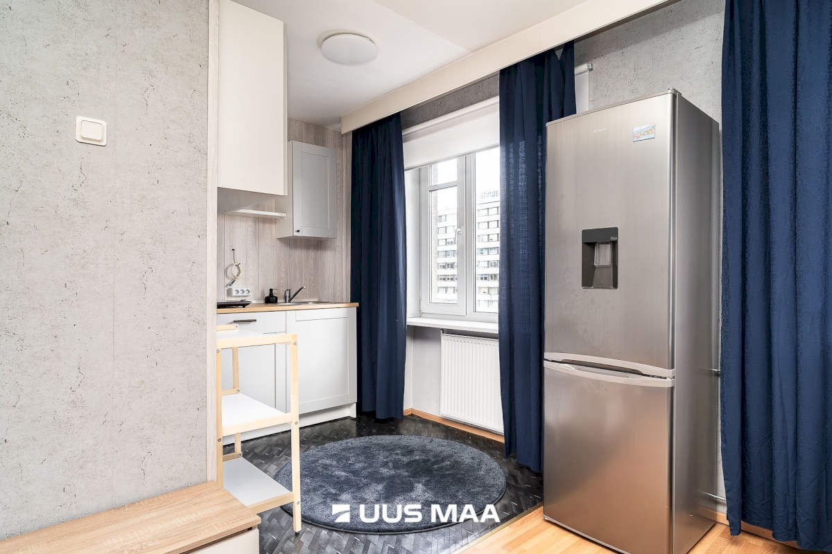 Tallinn, Kesklinna linnaosa, Pärnu mnt 76