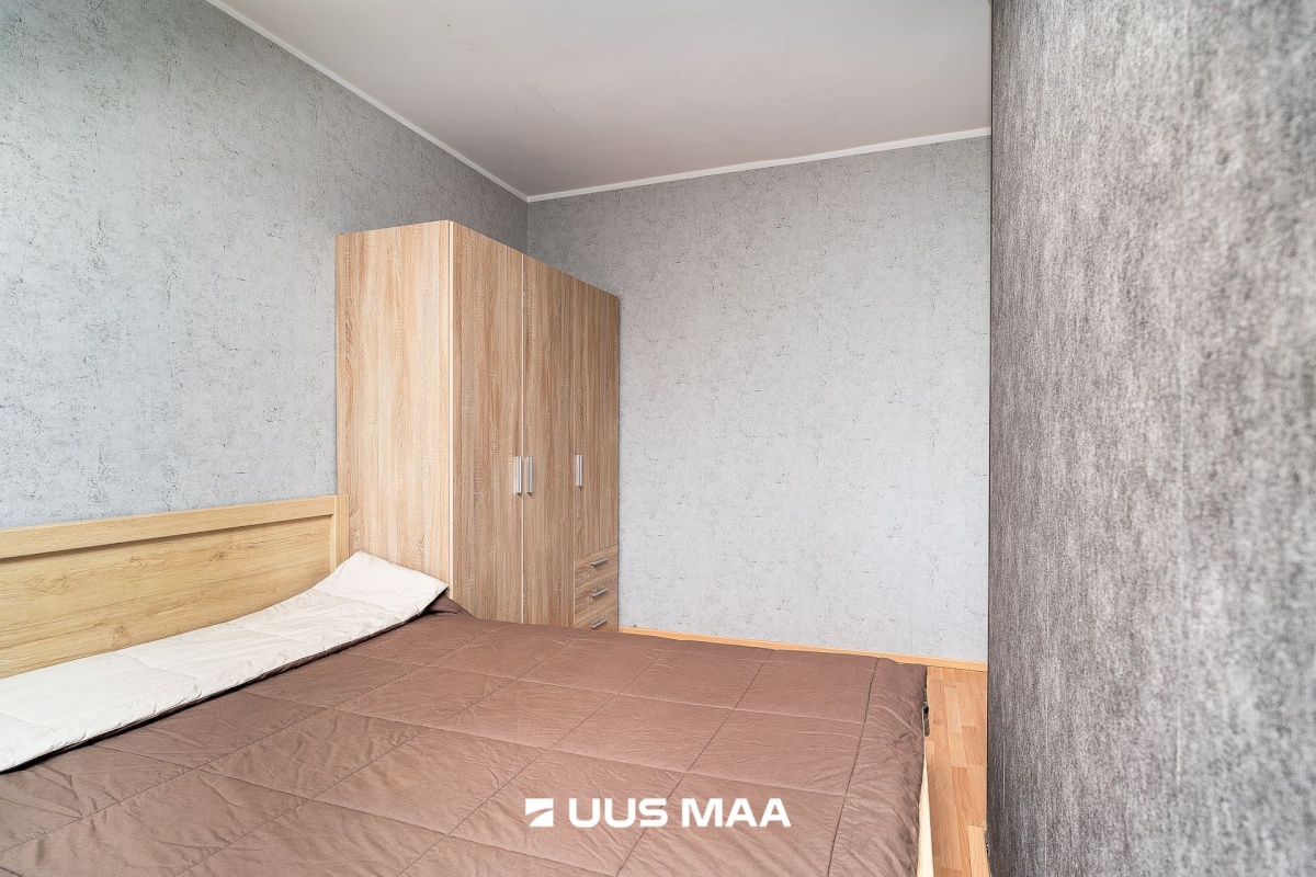 Tallinn, Kesklinna linnaosa, Pärnu mnt 76