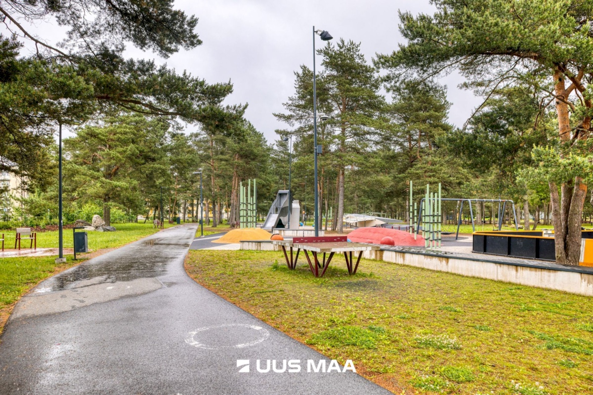 Tallinn, Mustamäe linnaosa, Keskuse 14