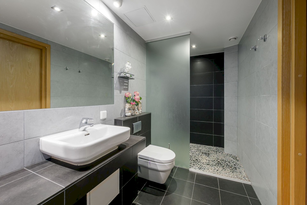 Tallinn, Põhja-Tallinna linnaosa, Suur-Patarei 2