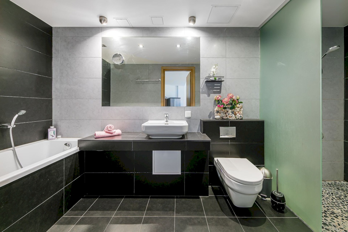 Tallinn, Põhja-Tallinna linnaosa, Suur-Patarei 2