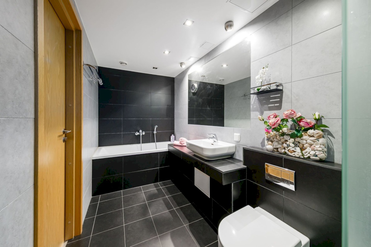 Tallinn, Põhja-Tallinna linnaosa, Suur-Patarei 2