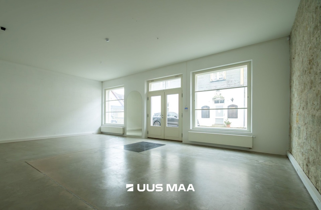 Saaremaa vald, Kuressaare linn, Kauba 7