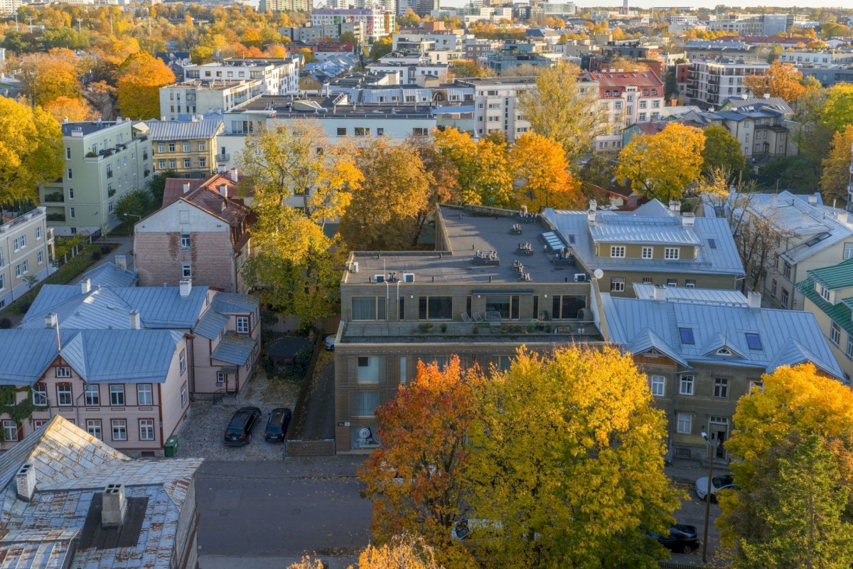 Tallinn, Kesklinna linnaosa, Kadriorg, Tina 1a