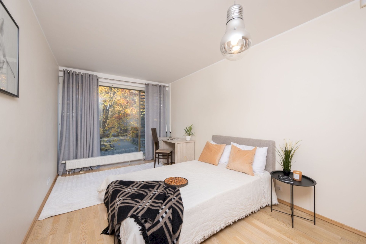 Tallinn, Kesklinna linnaosa, Kadriorg, Tina 1a