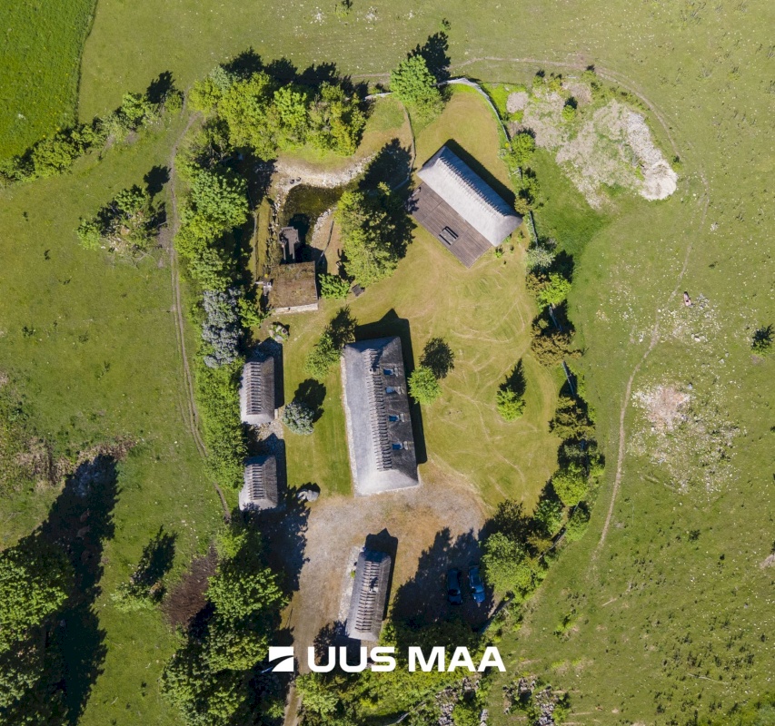 Saaremaa vald, Pajumõisa küla, Mäe ja Kivimäe