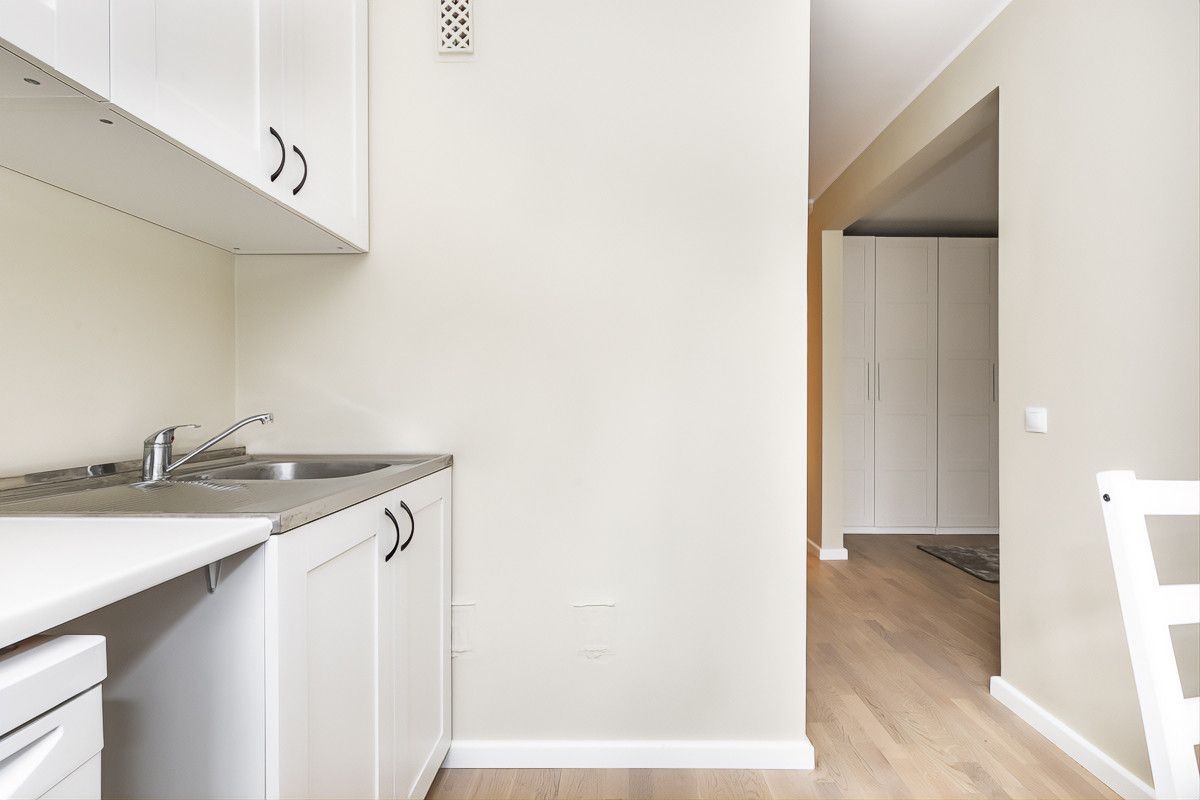 Tallinn, Mustamäe linnaosa, Akadeemia tee 60