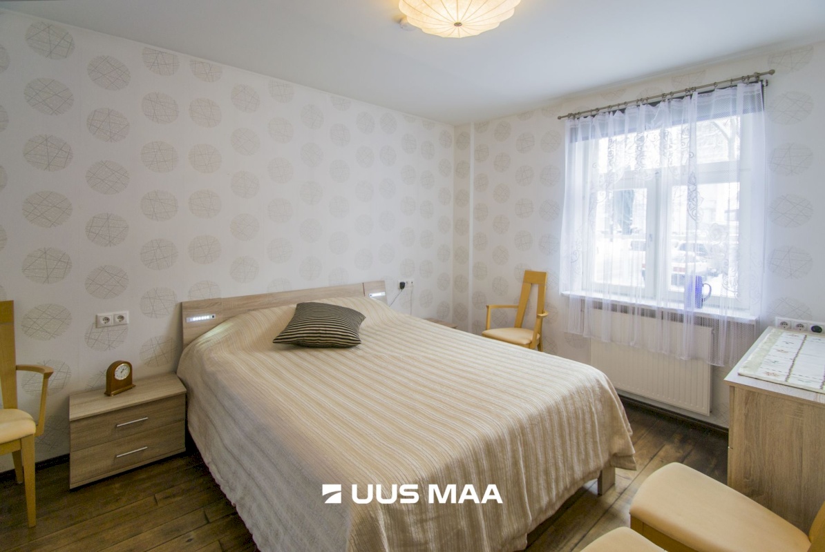 Saaremaa vald, Kuressaare linn, Komandandi 7B