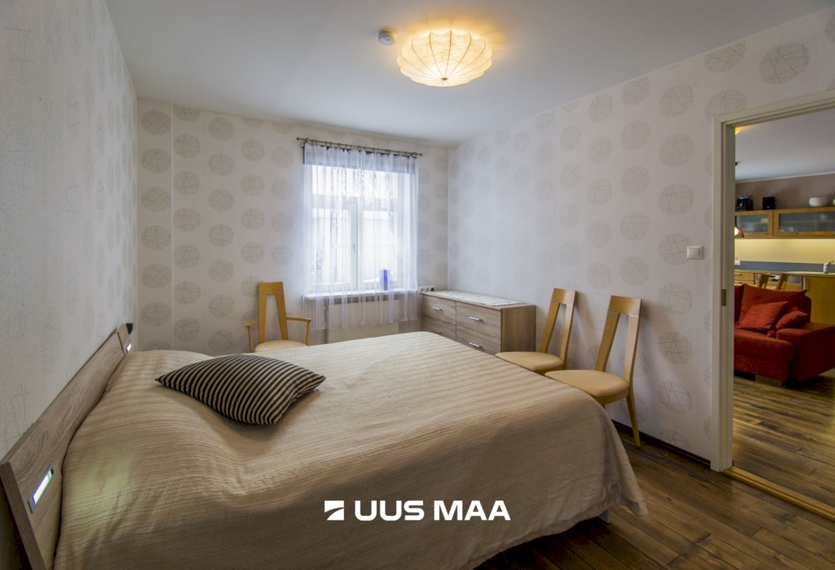 Saaremaa vald, Kuressaare linn, Komandandi 7B