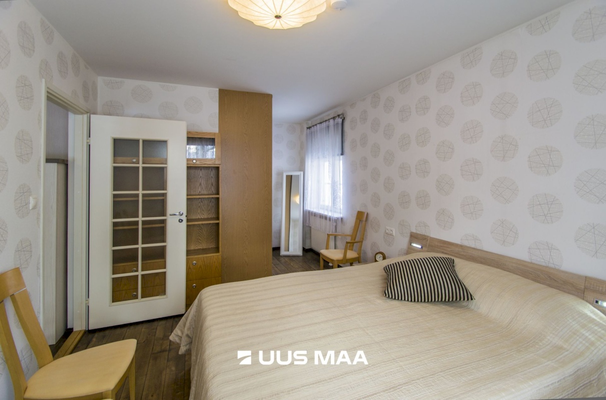 Saaremaa vald, Kuressaare linn, Komandandi 7B