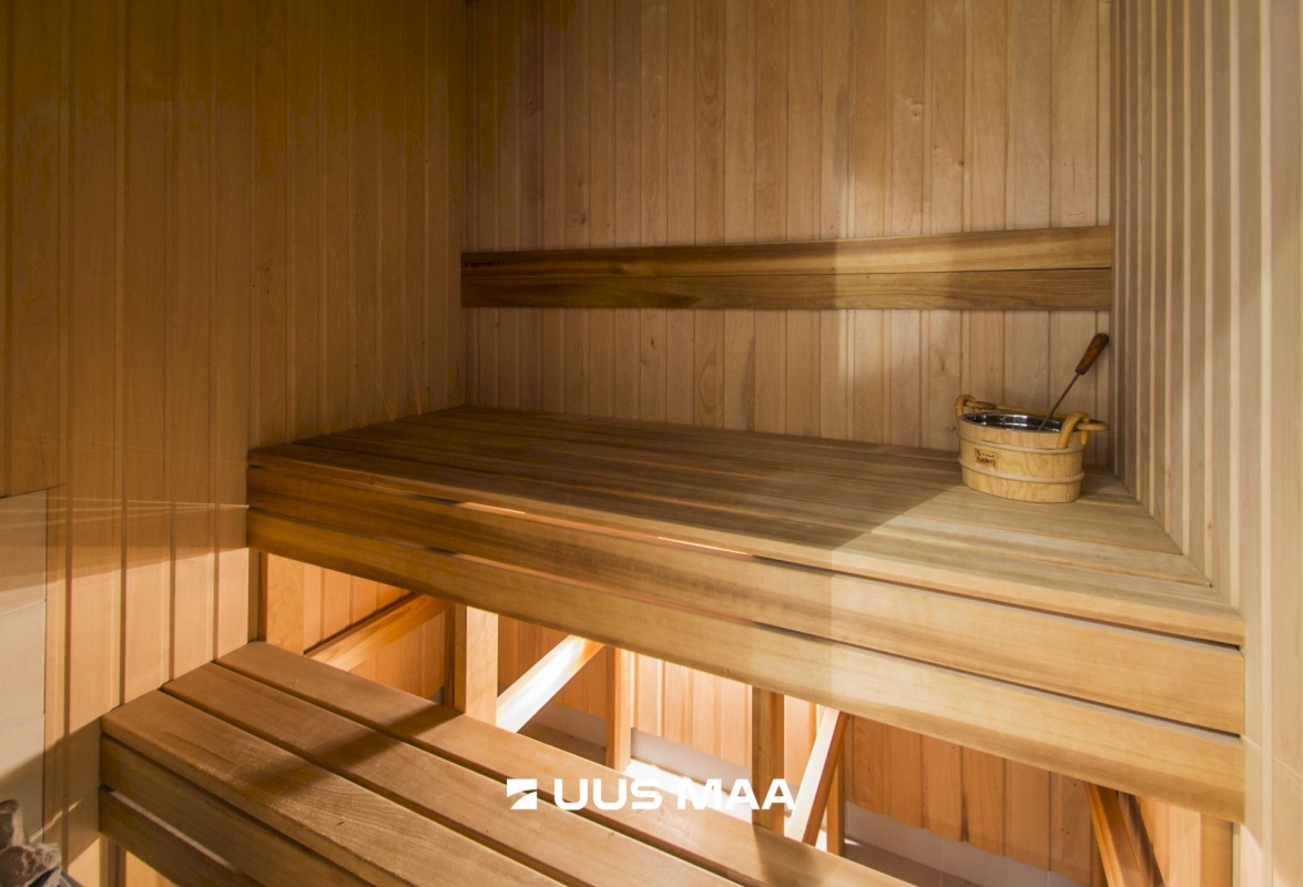 Saaremaa vald, Kuressaare linn, Komandandi 7B