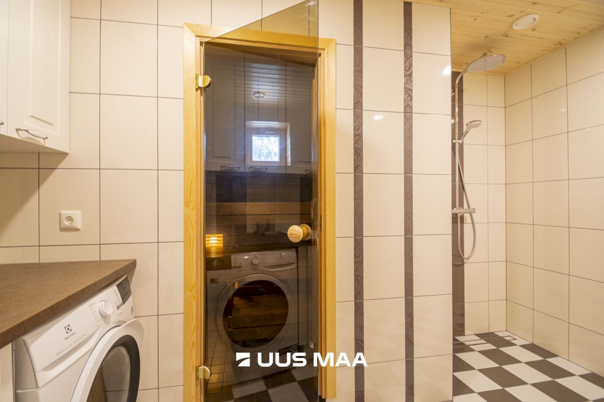 Saaremaa vald, Kuressaare linn, Kohtu 28