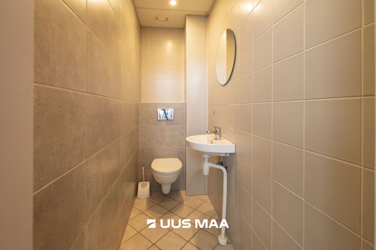 Saaremaa vald, Kuressaare linn, Pargi 16