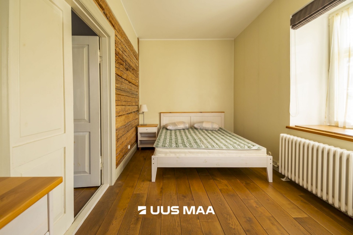 Saaremaa vald, Kuressaare linn, Kohtu 32