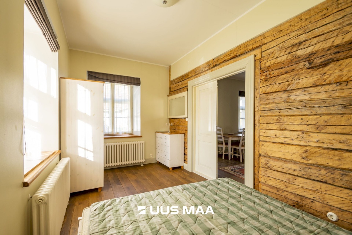 Saaremaa vald, Kuressaare linn, Kohtu 32