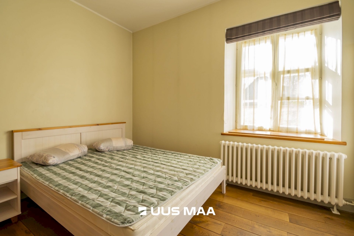 Saaremaa vald, Kuressaare linn, Kohtu 32