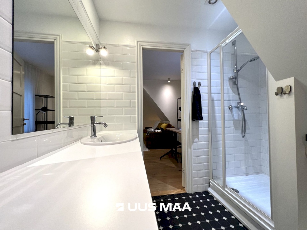 Tallinn, Kesklinna linnaosa, Kadriorg, A. Alle 3