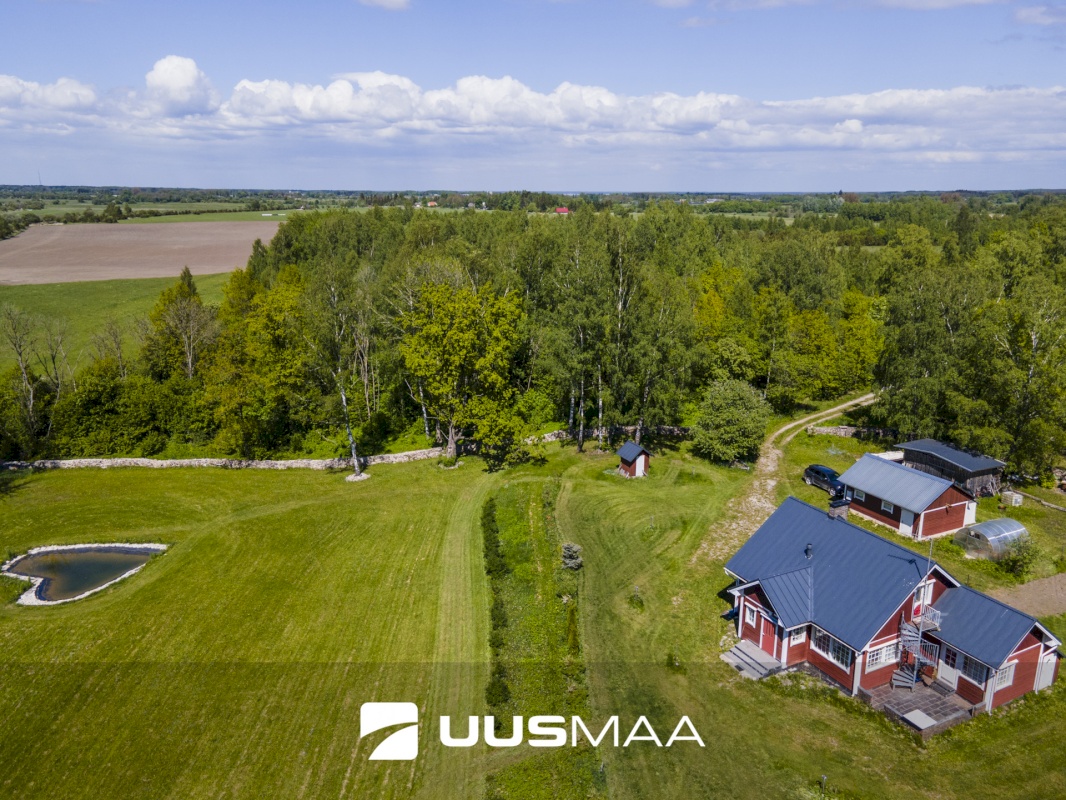 Saaremaa vald, Neemi küla, Platsi