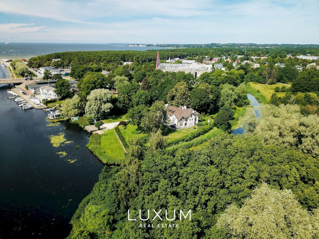 Tallinn, Pirita linnaosa, Kloostri tee 15