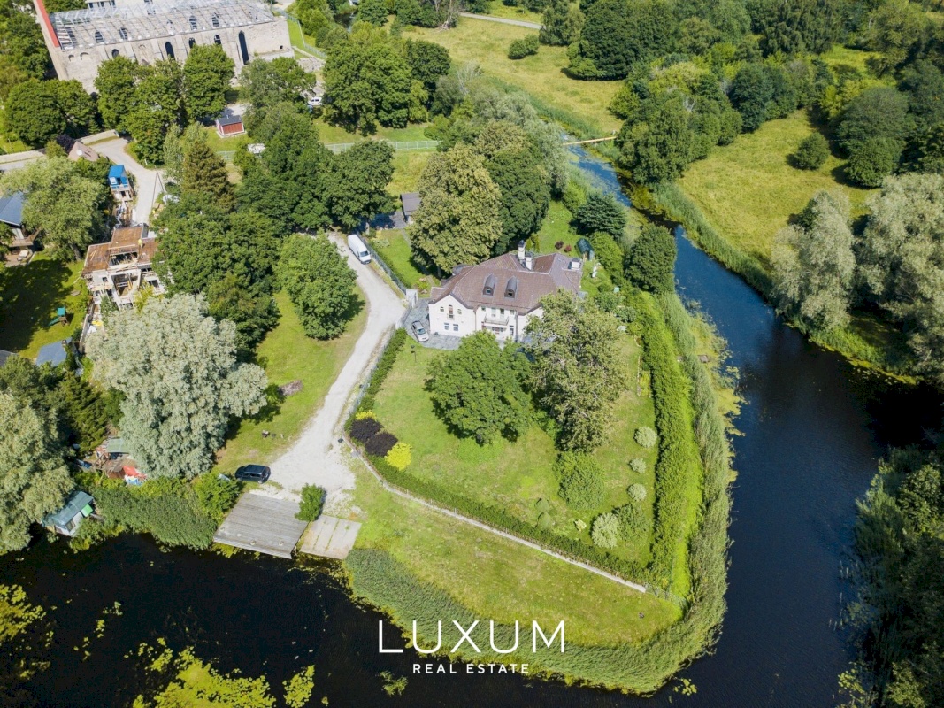 Tallinn, Pirita linnaosa, Kloostri tee 15