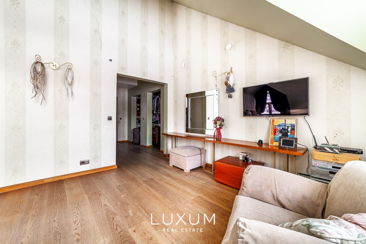 Tallinn, Pirita linnaosa, Kloostri tee 15