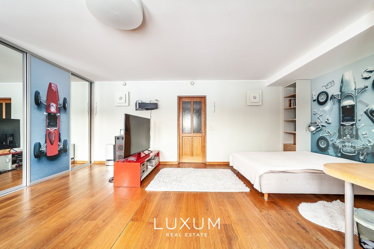 Tallinn, Pirita linnaosa, Kloostri tee 15