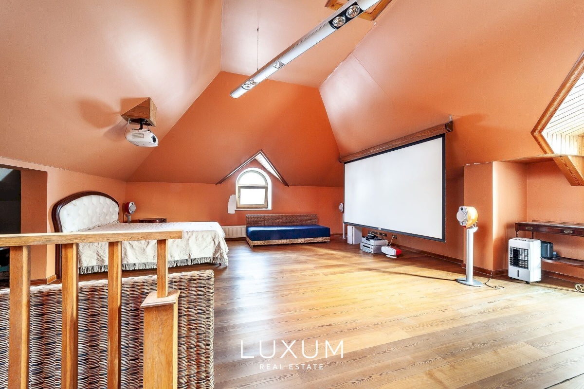 Tallinn, Pirita linnaosa, Kloostri tee 15