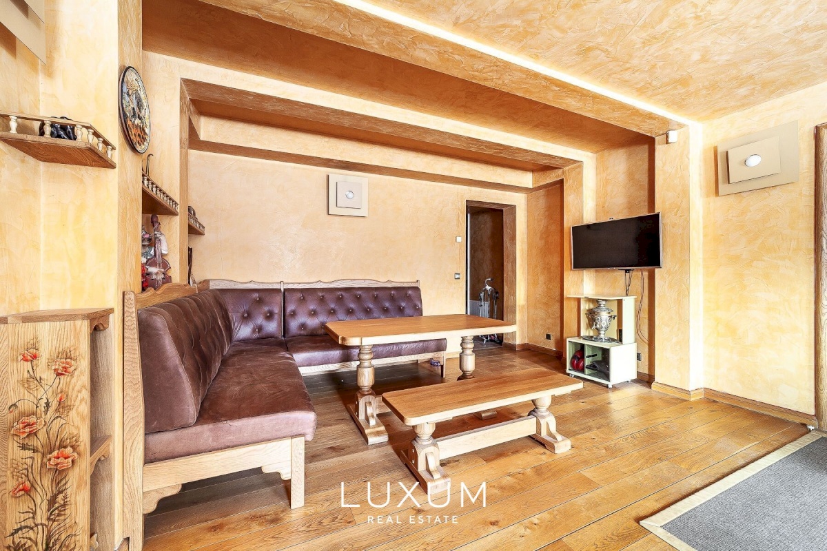 Tallinn, Pirita linnaosa, Kloostri tee 15