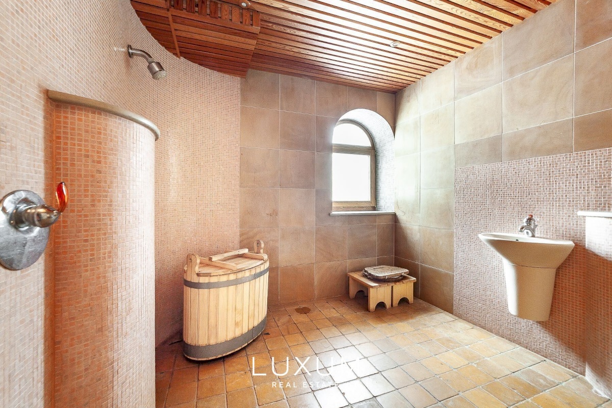 Tallinn, Pirita linnaosa, Kloostri tee 15