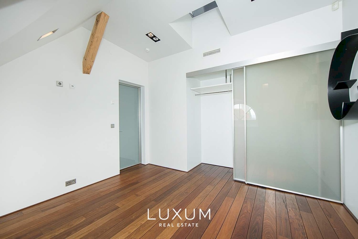 Tallinn, Kesklinna linnaosa, Vanalinna, Mündi tn 2