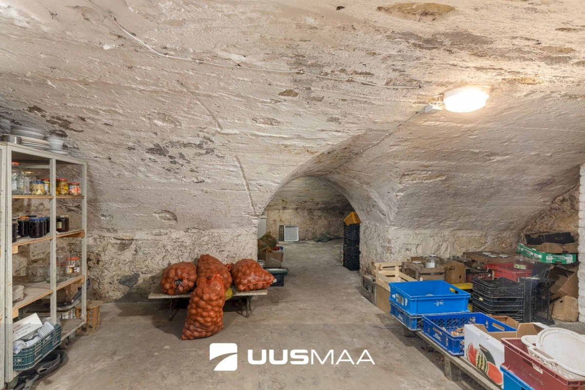 Järva vald, Koeru alevik, Paide tee 1