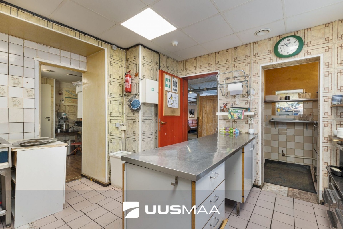 Järva vald, Koeru alevik, Paide tee 1