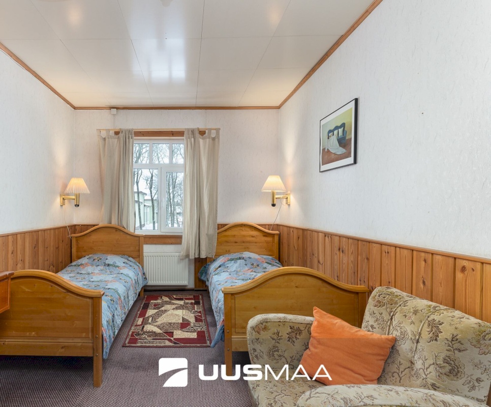 Järva vald, Koeru alevik, Paide tee 1