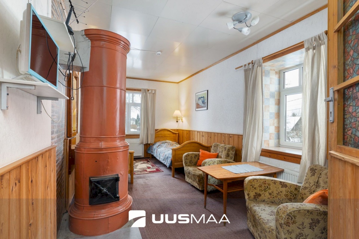 Järva vald, Koeru alevik, Paide tee 1