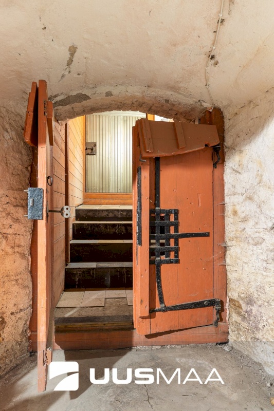 Järva vald, Koeru alevik, Paide tee 1