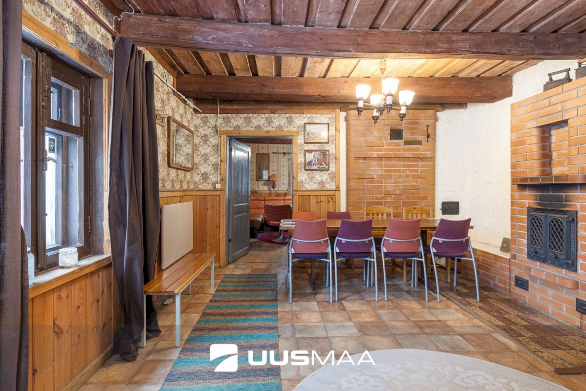 Järva vald, Koeru alevik, Paide tee 1