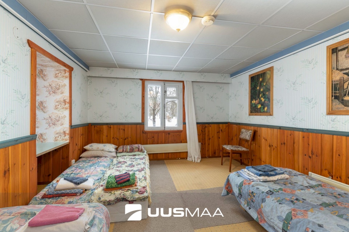 Järva vald, Koeru alevik, Paide tee 1