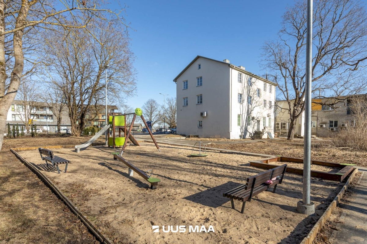 Keila linn, Keskväljak 3