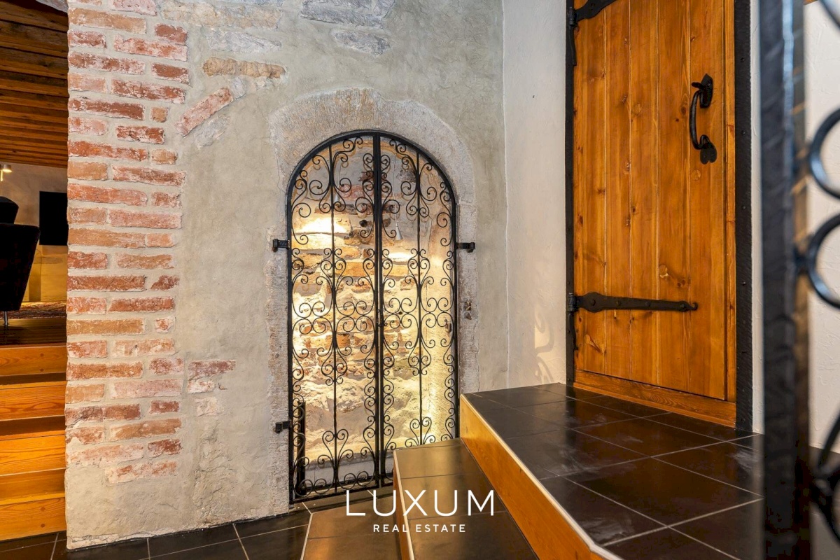 Tallinn, Kesklinna linnaosa, Mündi tn 2